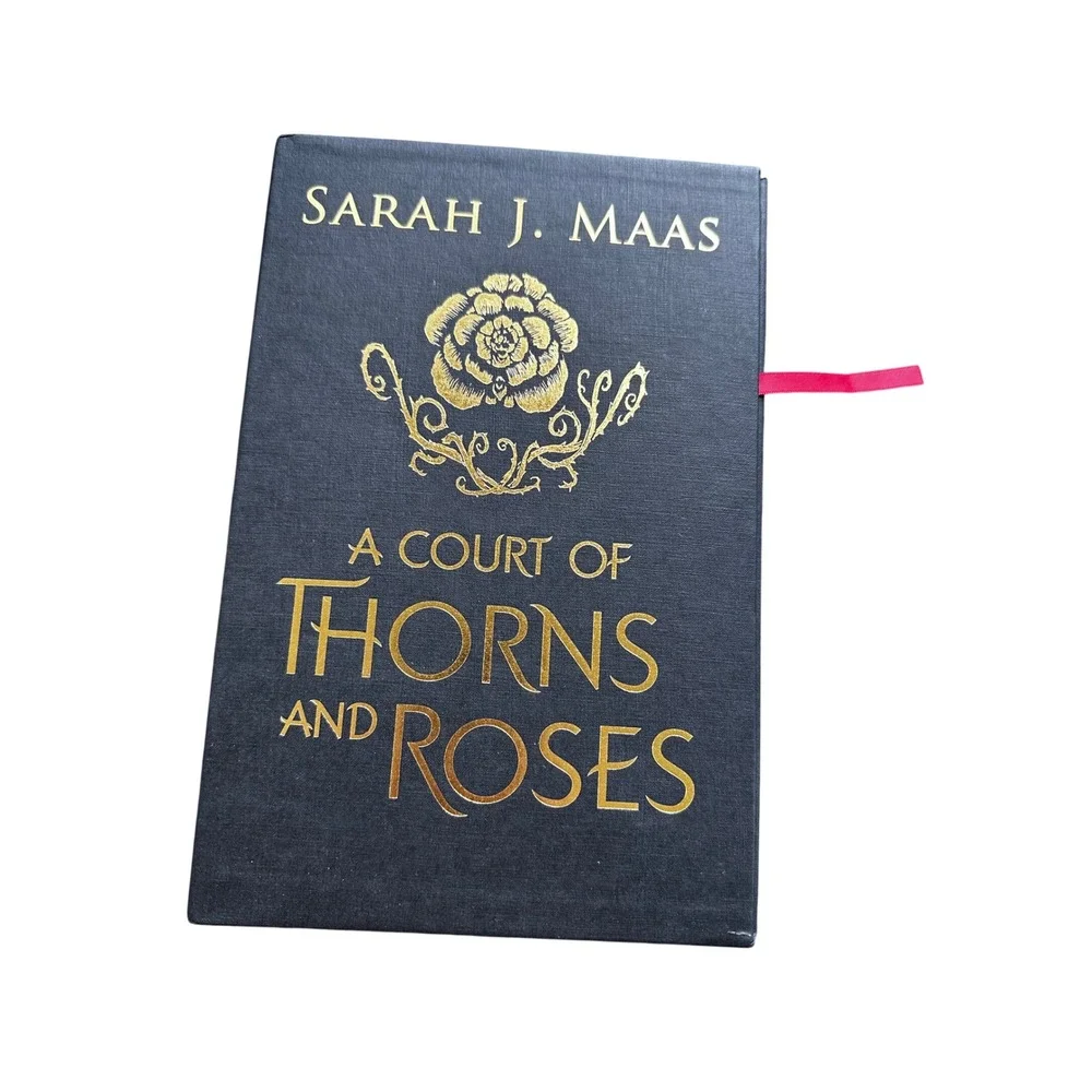 Sarah J Maas A Court of Thorns and Roses Collector's Edition Hardcover  ACOTAR
